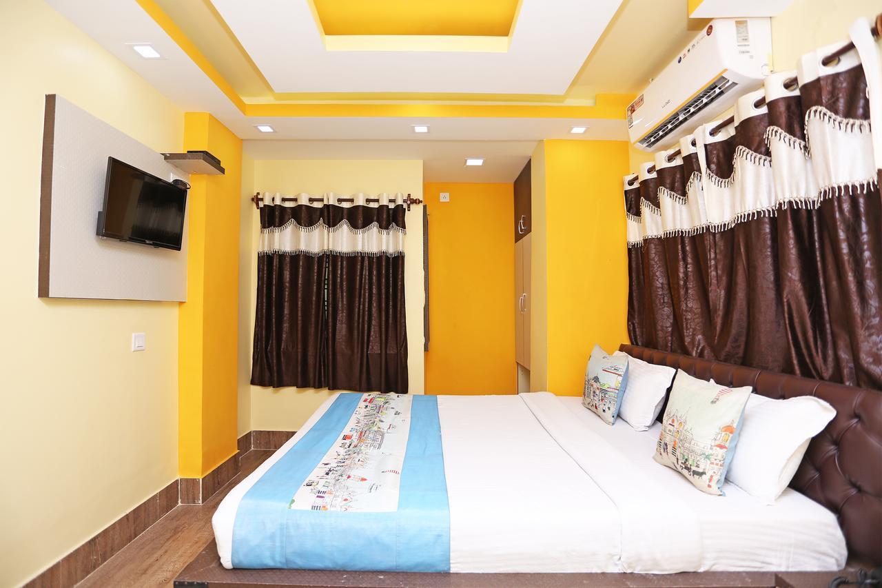 Oyo 9975 Hotel Asmeet Calcutta Eksteriør billede