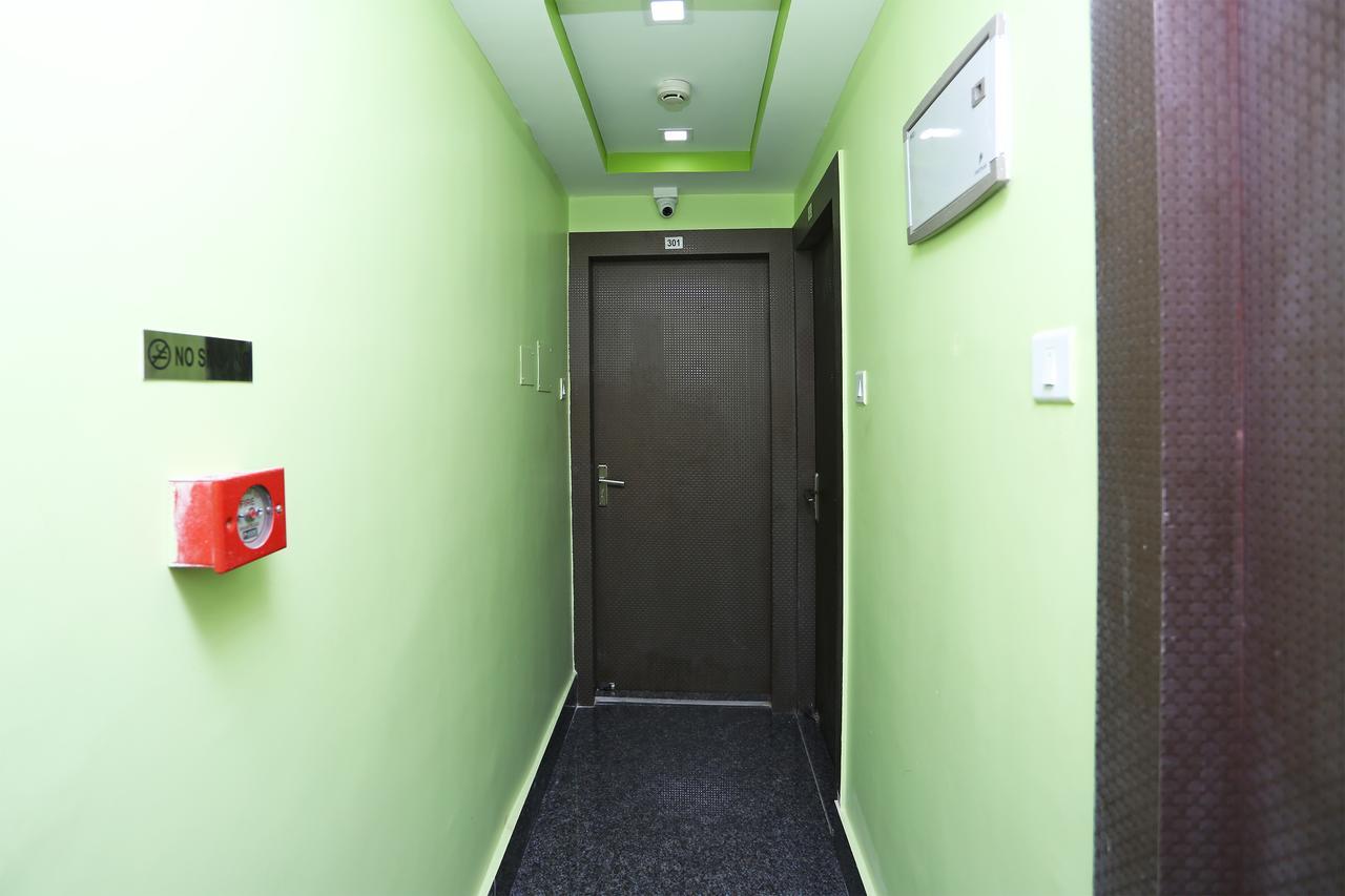 Oyo 9975 Hotel Asmeet Calcutta Eksteriør billede